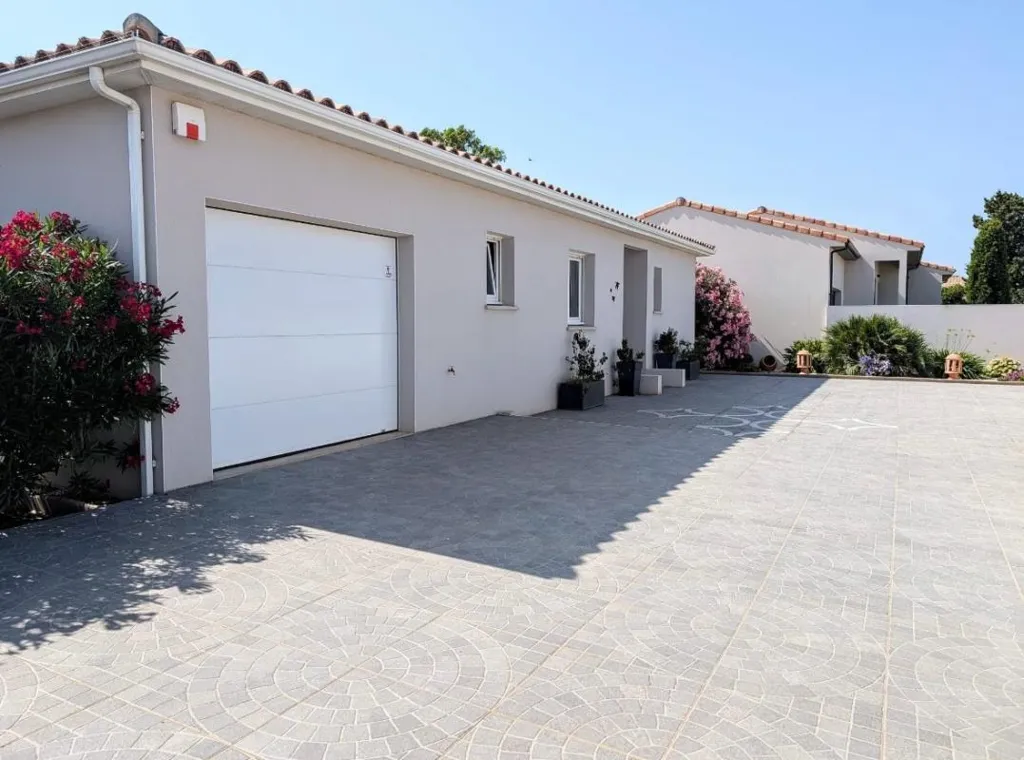 Välivaade - Luxury Villa with Pool in Canet