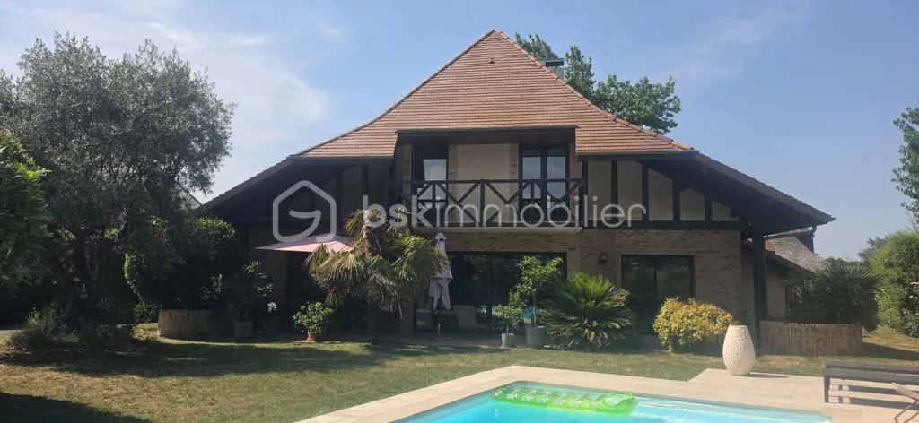 Piscine - Maison d'Architecte avec Piscine à Bizanos
