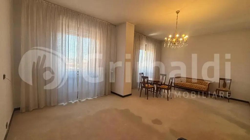 Elutuba - Apartment with Triple Aspect in Abbiategrasso