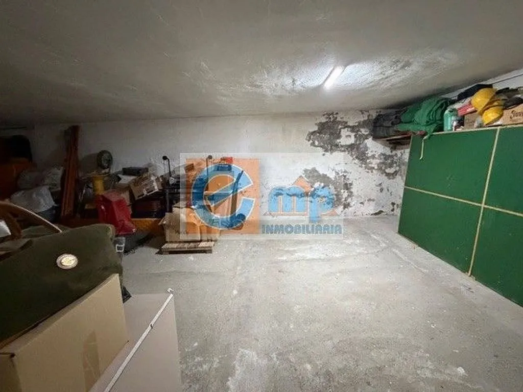 Garage - Chalet with Pool in Esquivias
