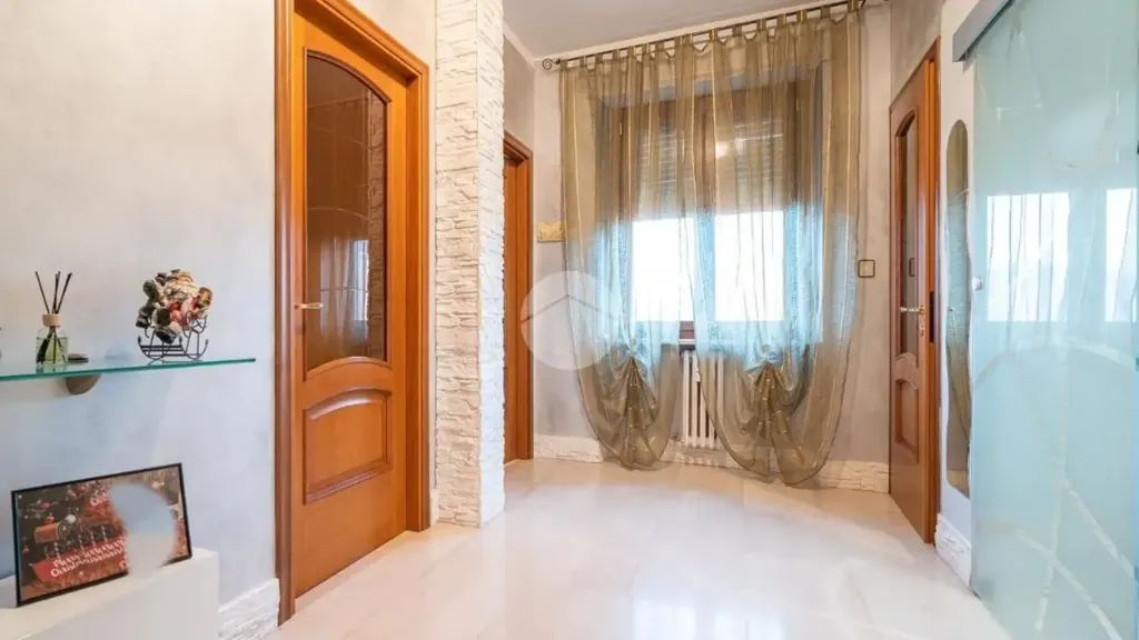 Ingresso - Apartment with Balcony in Orbassano