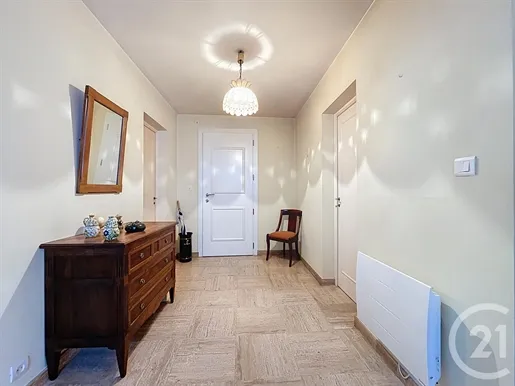 Entrée - Villa Rénovée avec Atelier à Bagnols-sur-Cèze