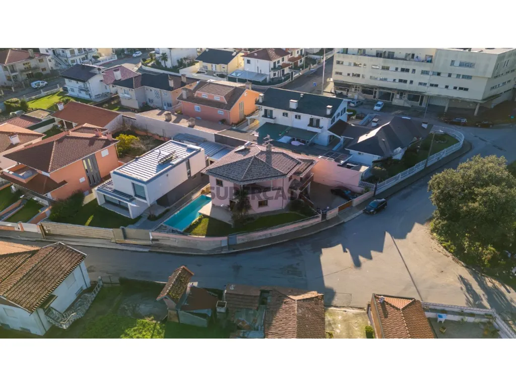 Õhuvaade - Detached House with Pool in Fiães
