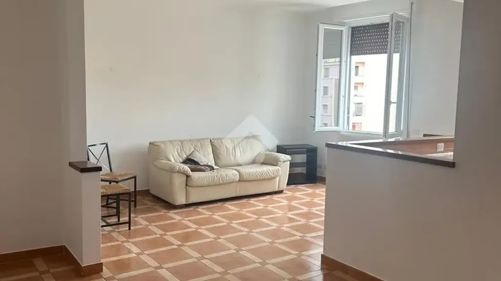 Elutuba - Rented Duplex with Double Aspect in Rome