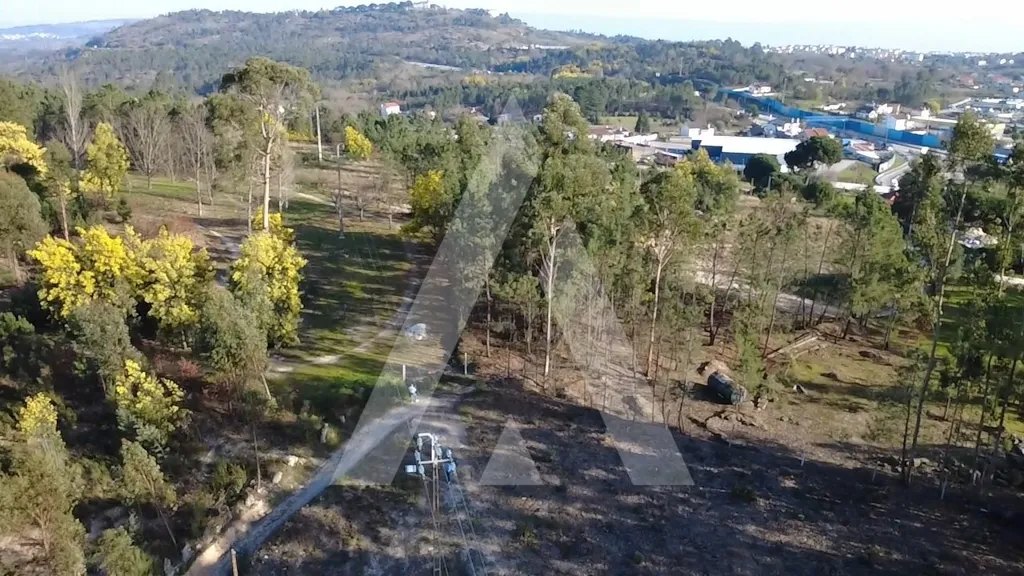 Vue aérienne - Rural Land with Easy A25 Access in Mangualde