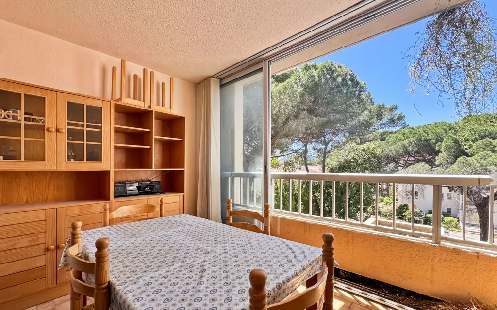 Salle à manger - Studio Vue Mer à Saint-Mandrier-sur-Mer