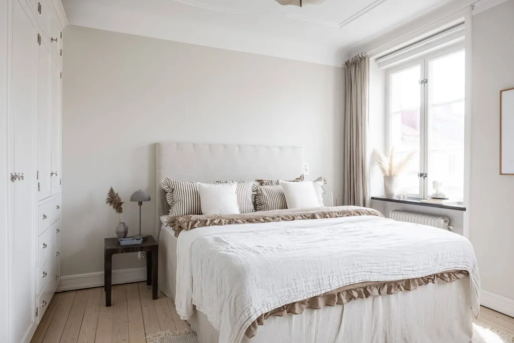 Bedrooms - 20s Flats with Slottsparken View in Malmö
