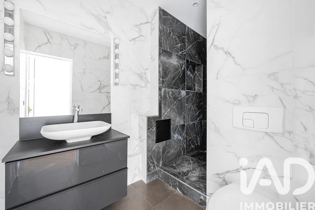 Vannitoad - Bright T2 with Balcony in Boulogne-Billancourt