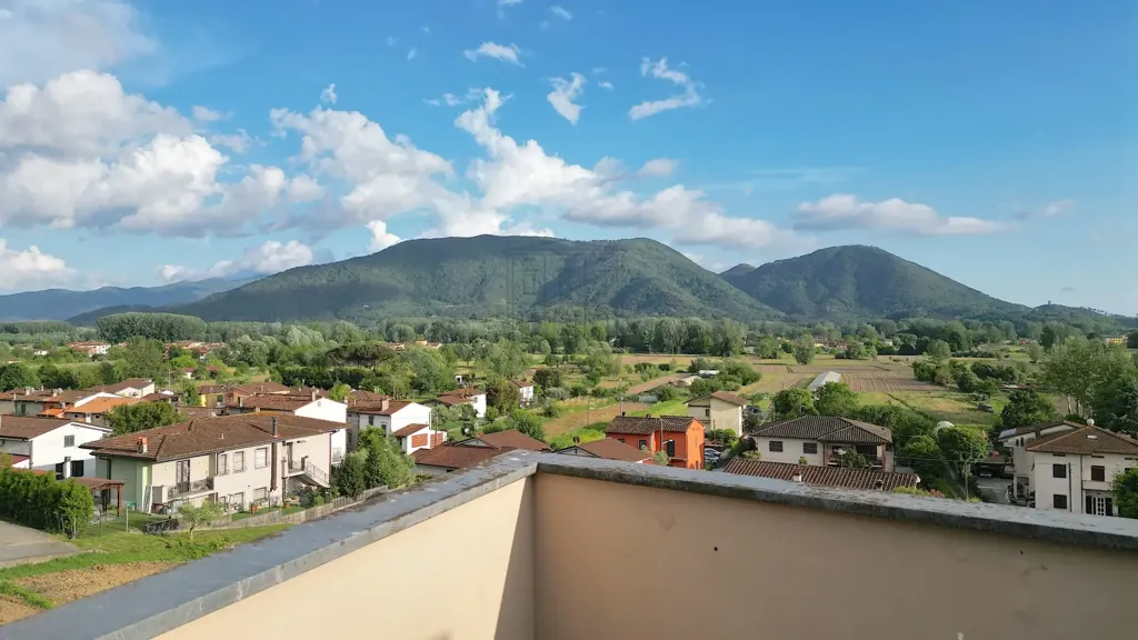 Balcon - Newly Constructed Villa in Lucca's Hills