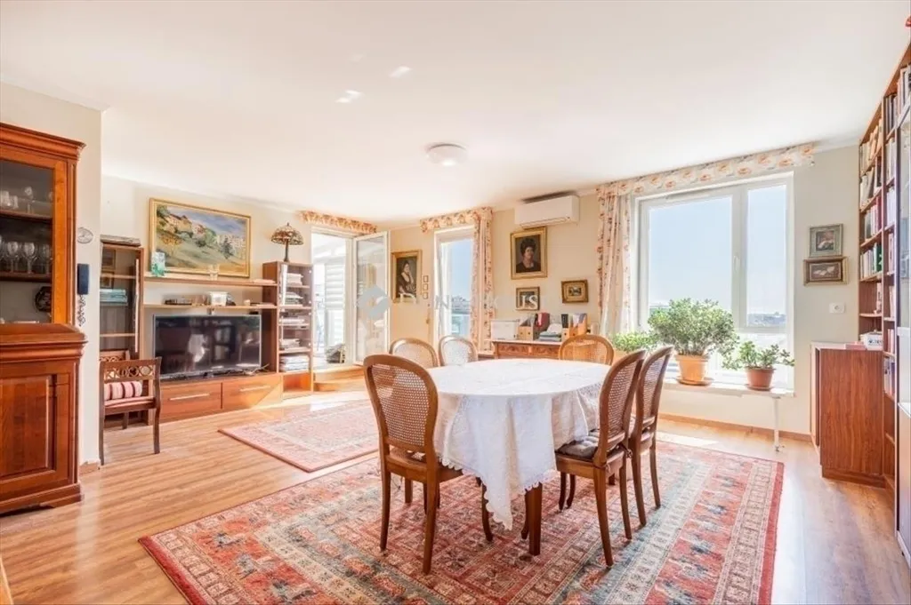 Sala da pranzo - Duplex Penthouse with Garden in Zugló
