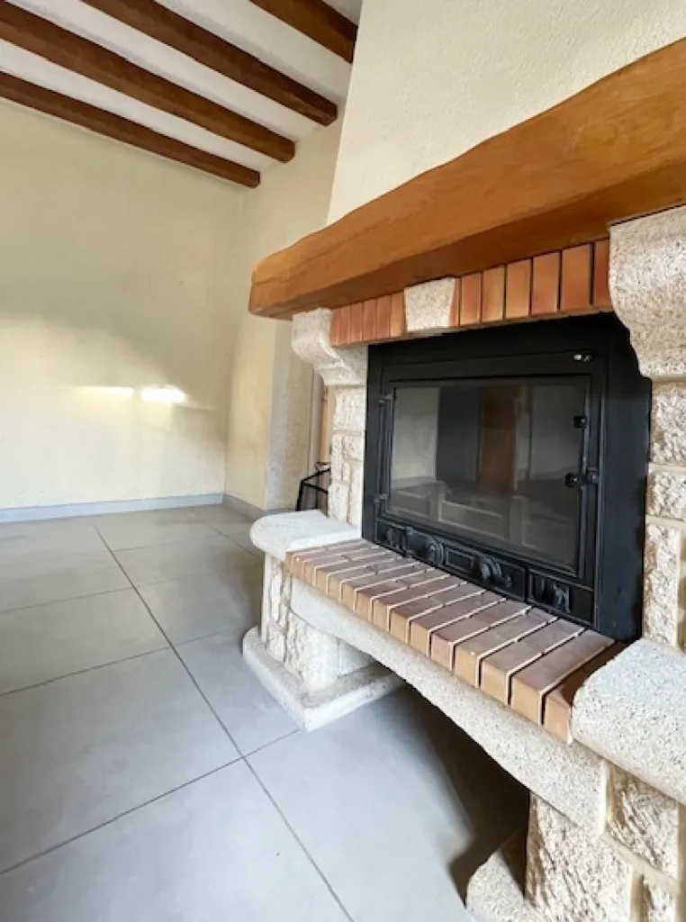 Séjour - Maison Ancienne avec Dépendances à La Meignanne