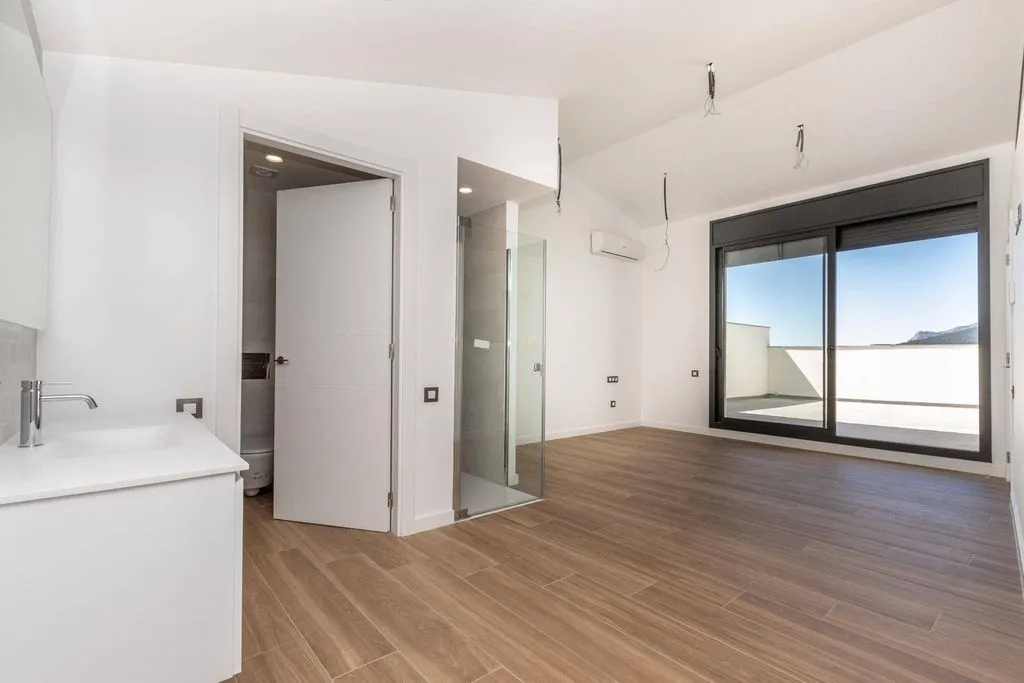 Vannitoad - New Detached House with Terrace in Viladecavalls