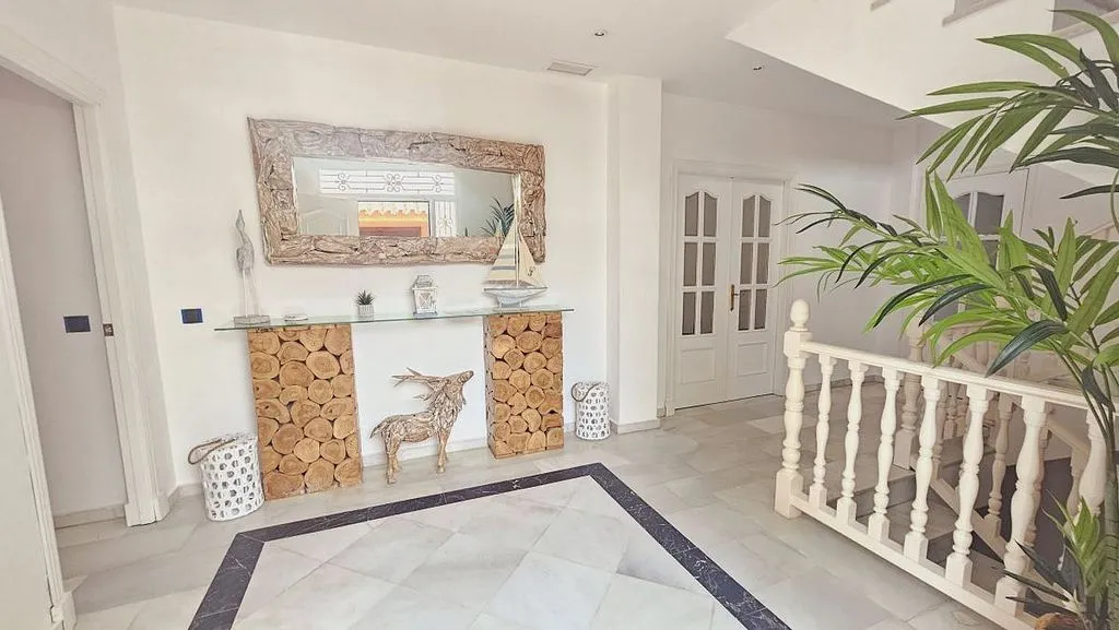 Hallway - Andalusian Villa with Pool in Sotogrande