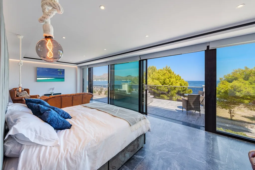 Chambres - Beachfront Villa with Pool in Puerto Pollensa