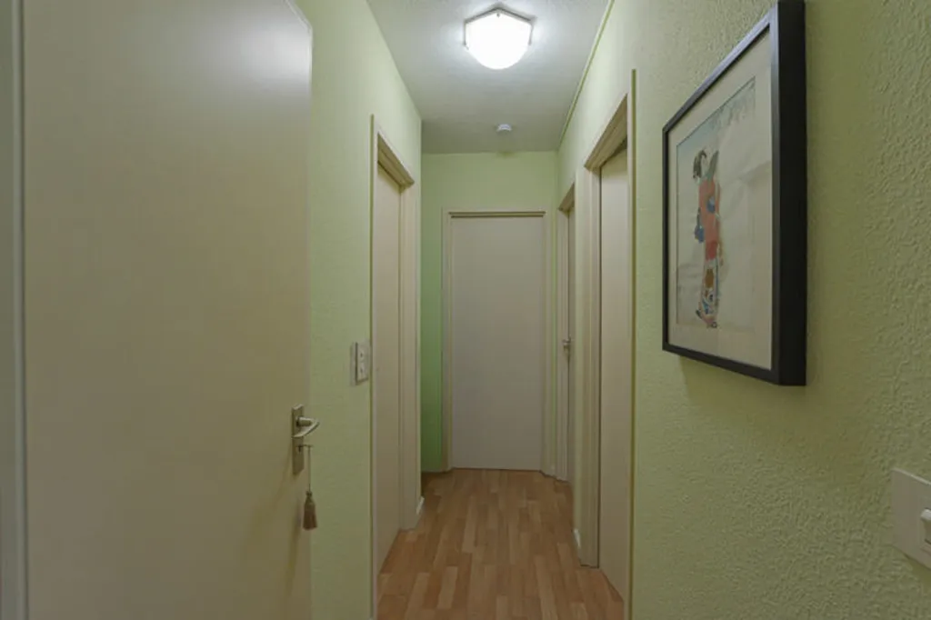 hallway_entrance