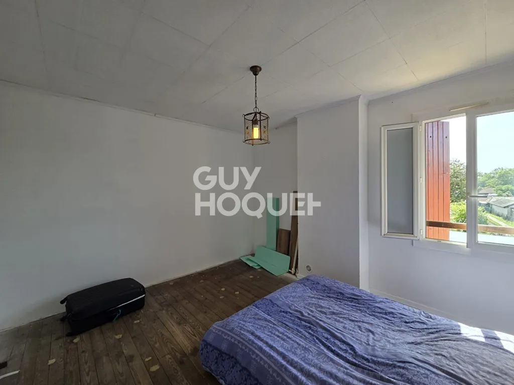 Functional House with Dependent Spaces in Rion-des-Landes