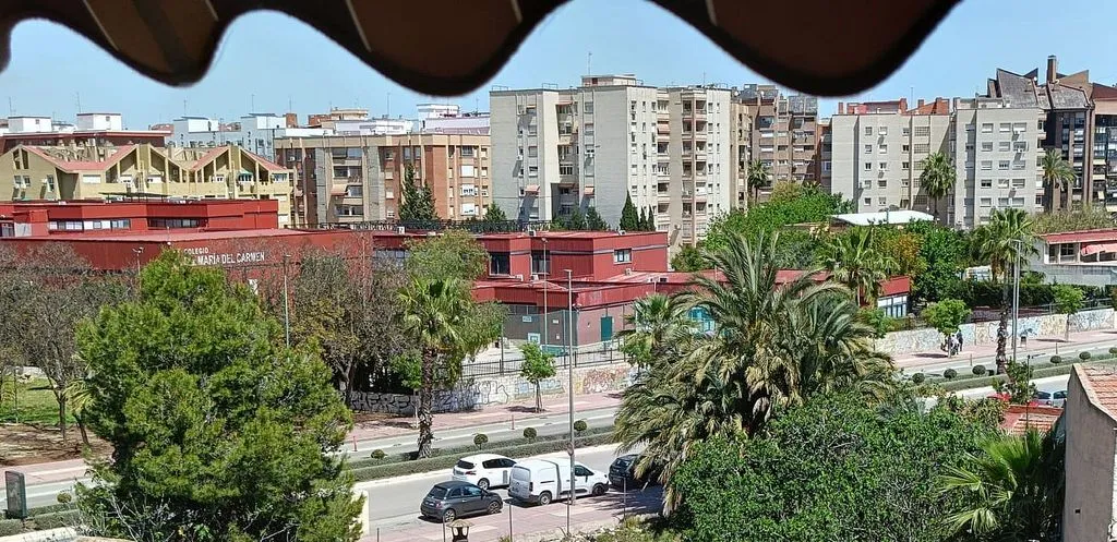 Balcon - Furnished Flat with Balcony in El Infante