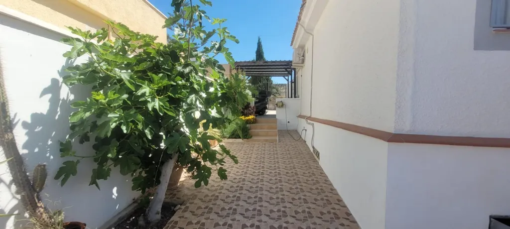 Aed - Fortuna-Style Villa with Pool in Camposol, Mazarrón