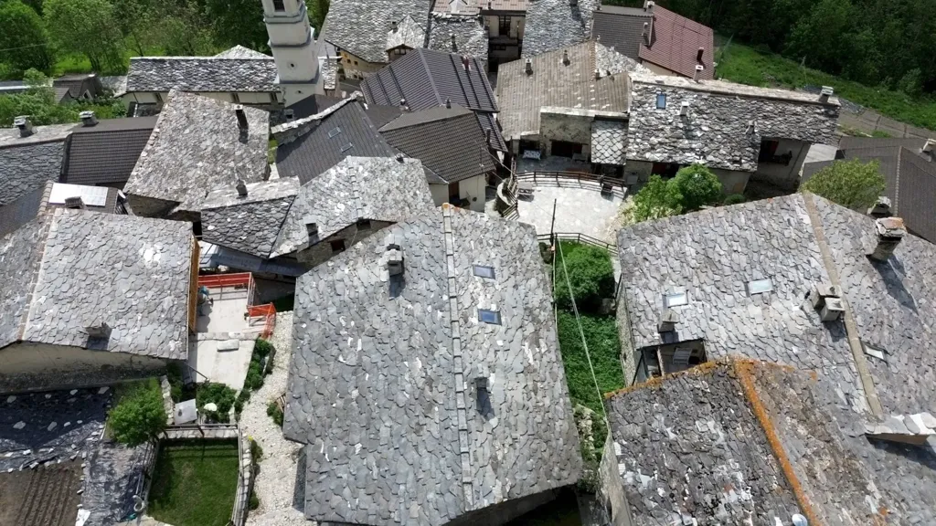 Vue aérienne - Alpine Baita with Mountain Views in Canosio