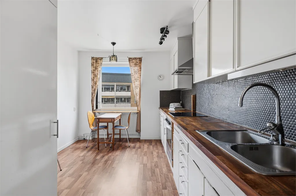 Cuisine - Apartment with Balcony in Uppsala's Tunabackar
