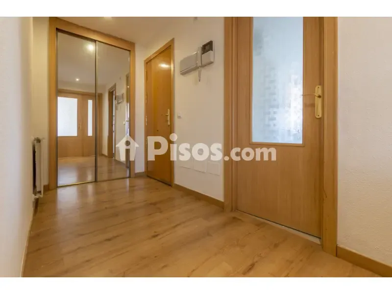 Esik - Furnished Flat with Terrace in Espartales
