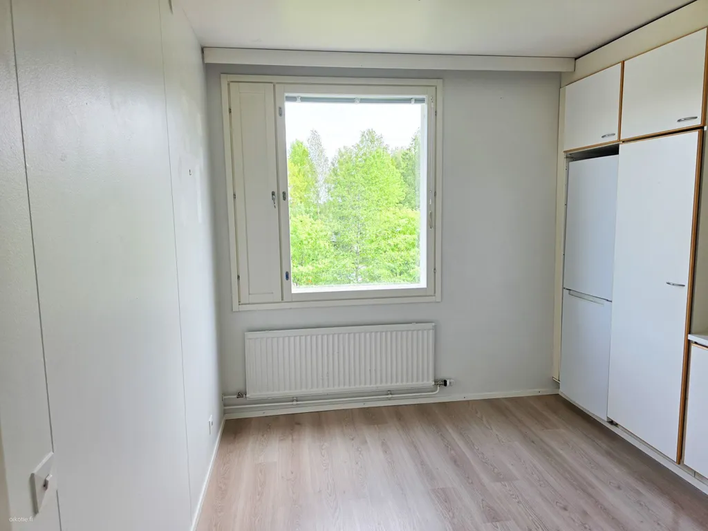 Pièces - Spacious Apartment with Balcony in Kannisto, Kerava
