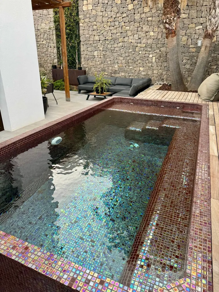 Piscine - Contemporary Apartment with Pool in San Josep