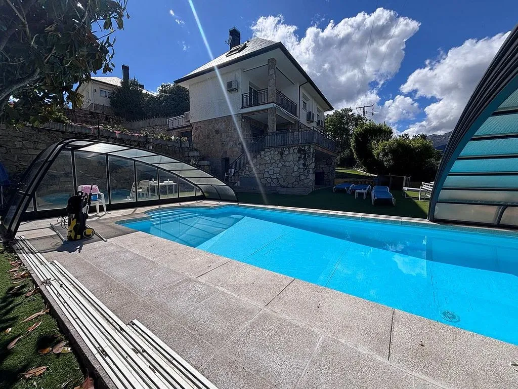 Pool - Chalet with Pool and Terrace in El Boalo