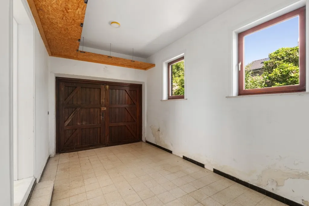 Pièces - Maison Individuelle avec Grand Jardin à Temse