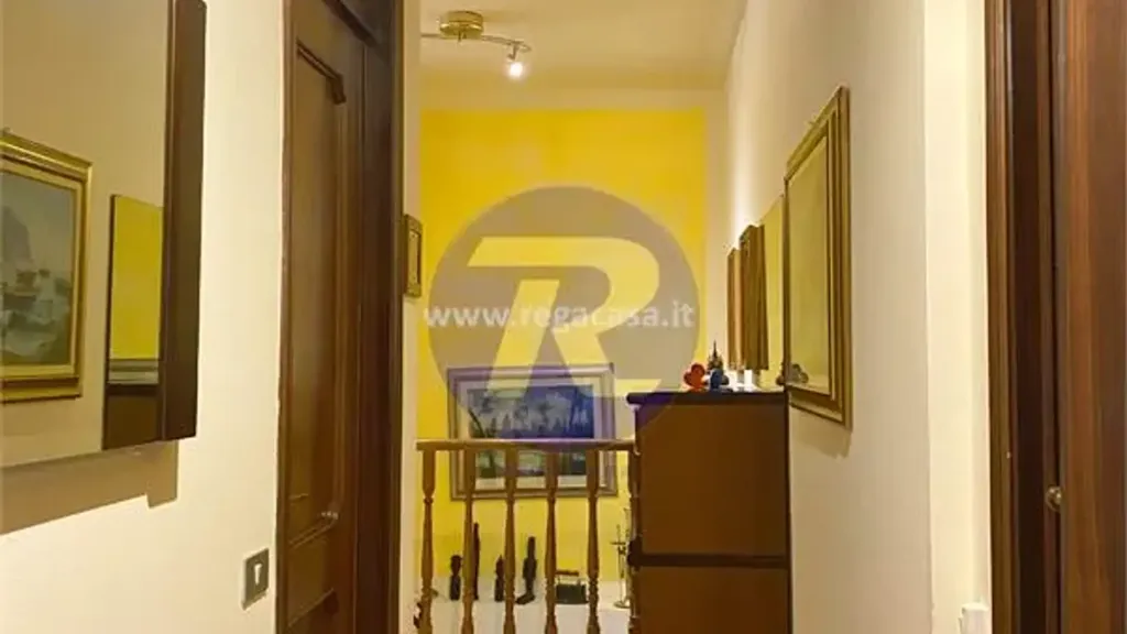 hallway_entrance