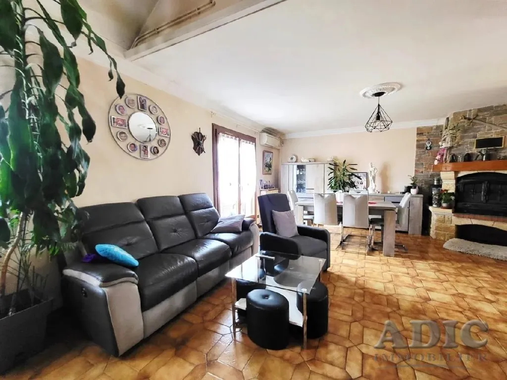Elutuba - Family House with Pool in Saint-Pathus