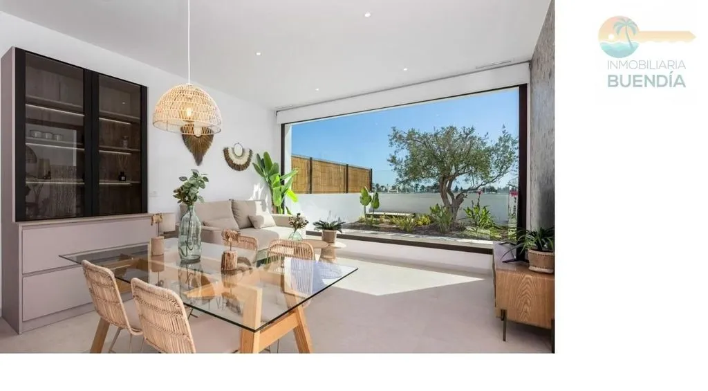 Söögituba - Detached House with Pool in Los Alcázares