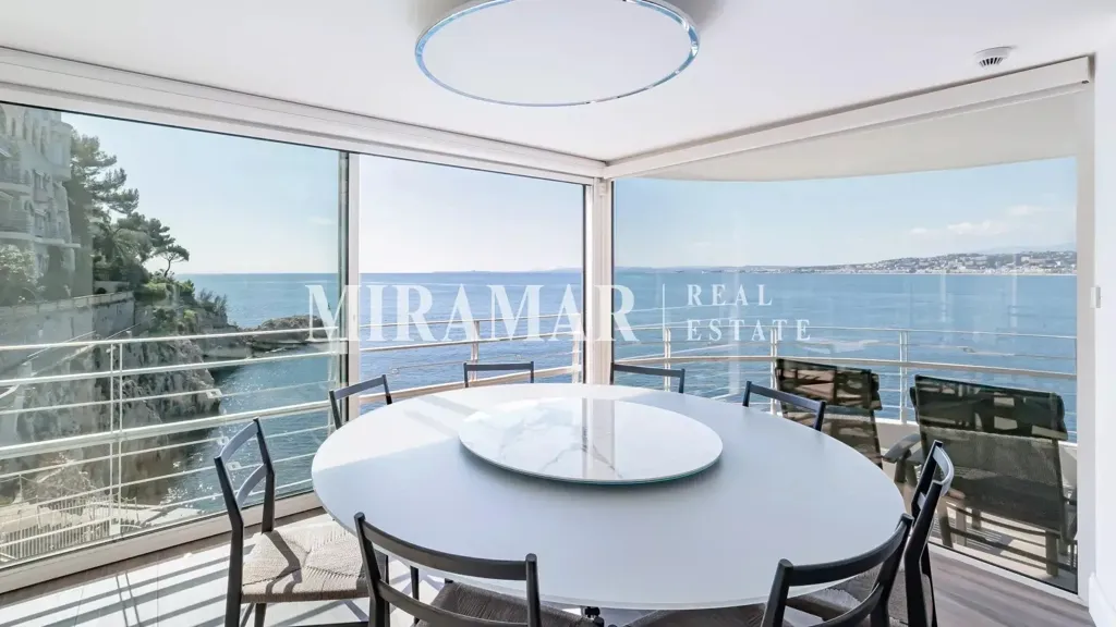 Terrazza - Penthouse with Sea Access in Nice