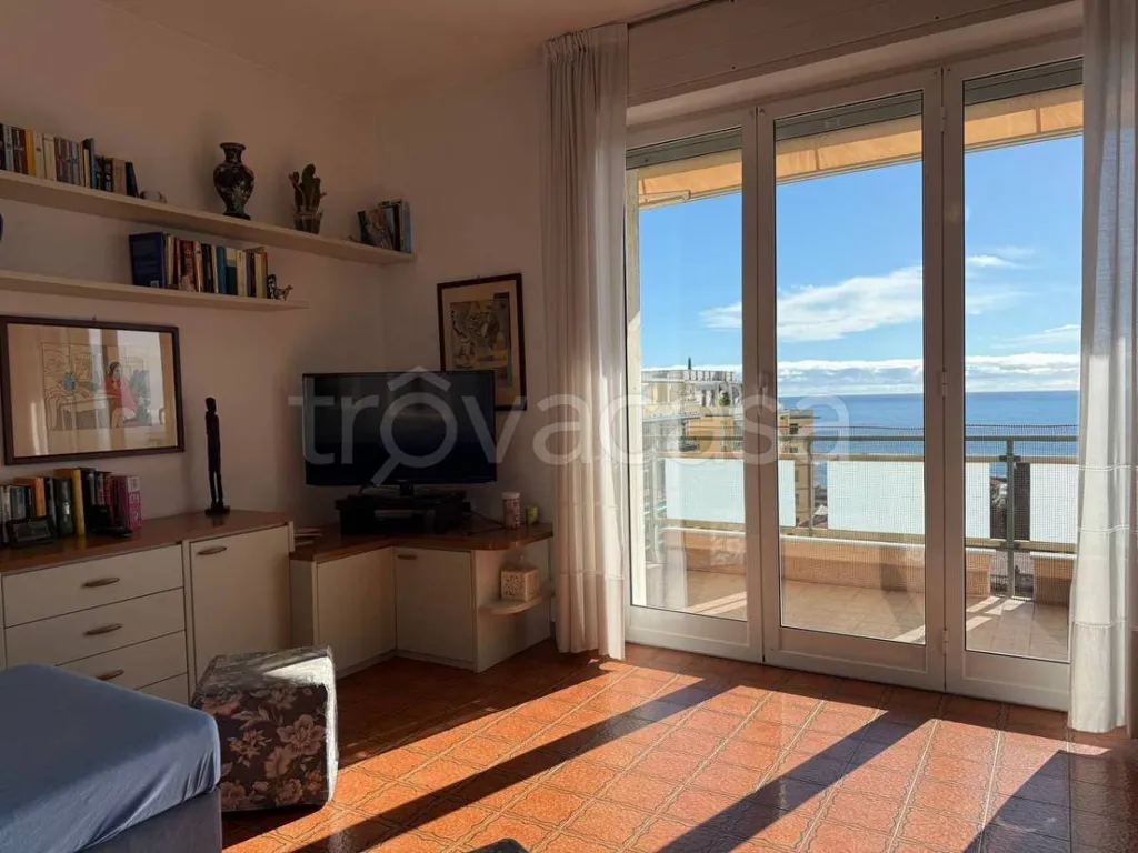 Elutuba - Apartment with Sea View in Sanremo