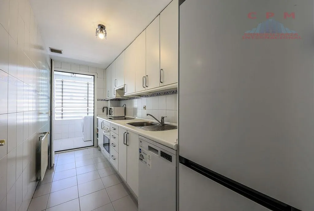 Köök - Furnished Apartment with Pool in Adelfas