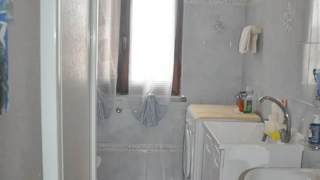 Salles de bain - Bifamiliar Villa with Olive Grove in Rosignano Marittimo