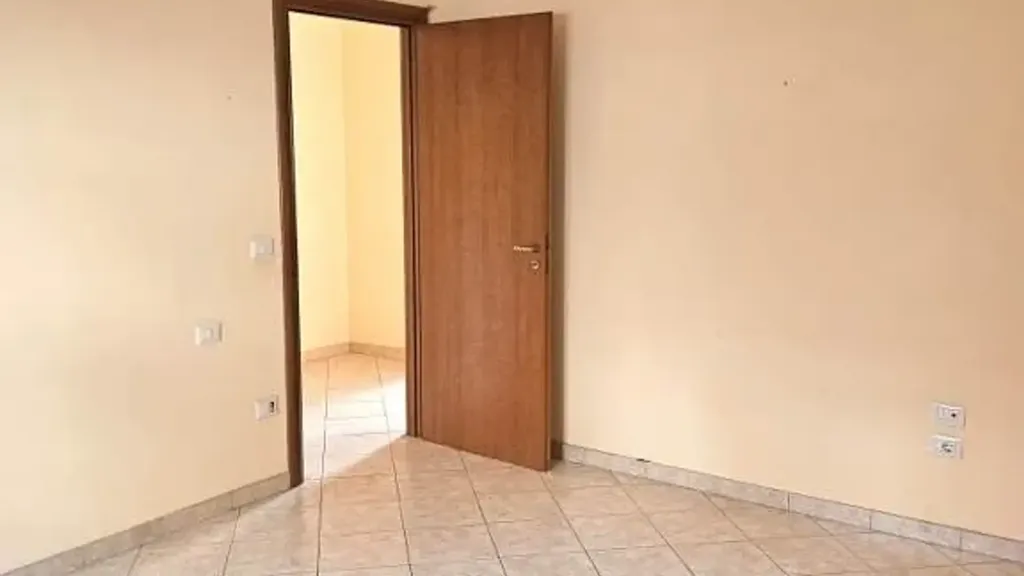 hallway_entrance
