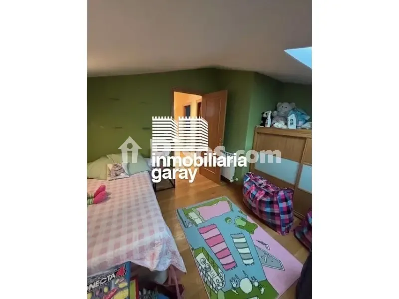 3 magamistoaga korter asukohas ES