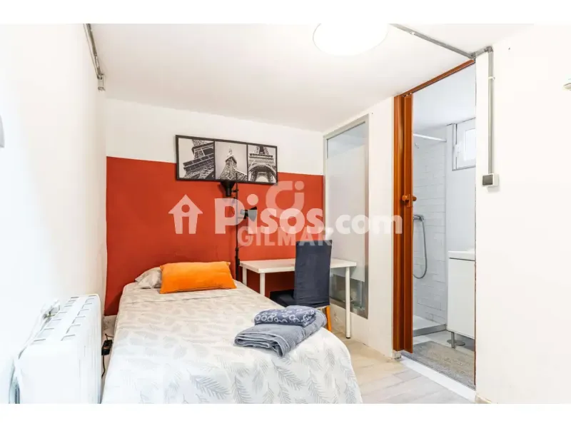 Chambres - Duplex with Patio in Puerta del Ángel, Madrid