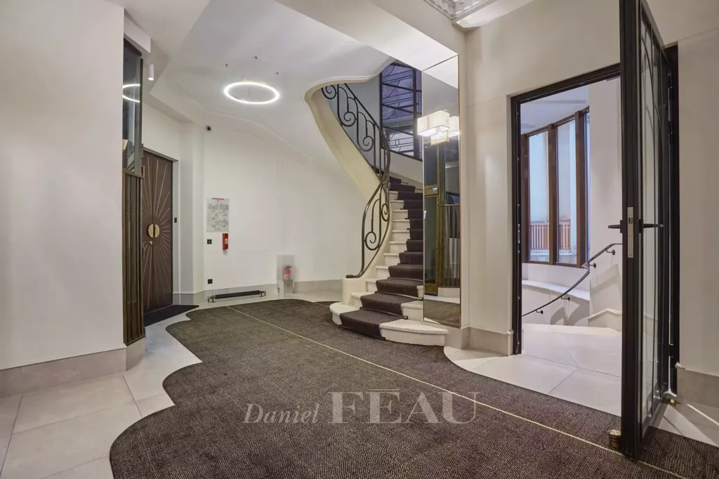 Toad - Art Deco Flat with Views in Paris 16ème