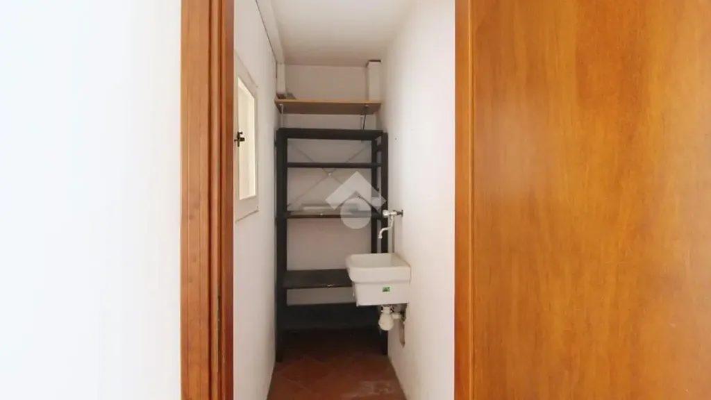 Lavanderia - Quadrilocale with Private Balcony in Pisa