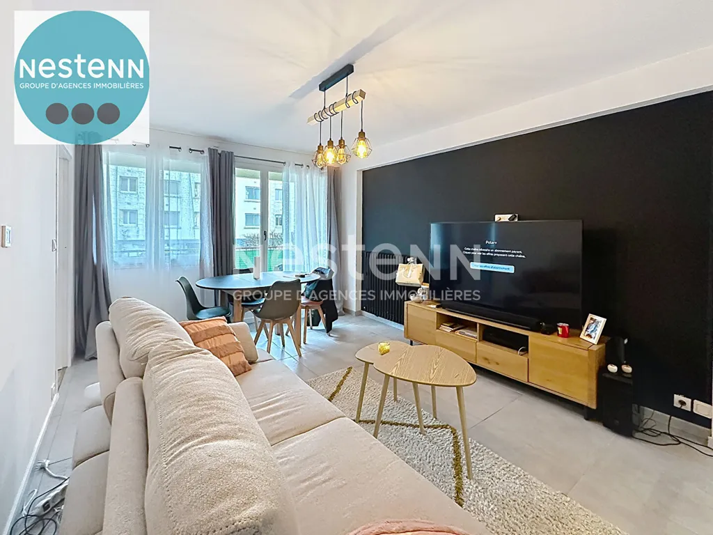 Séjour - Appartement avec Balcon et Vue Dégagée à Blois