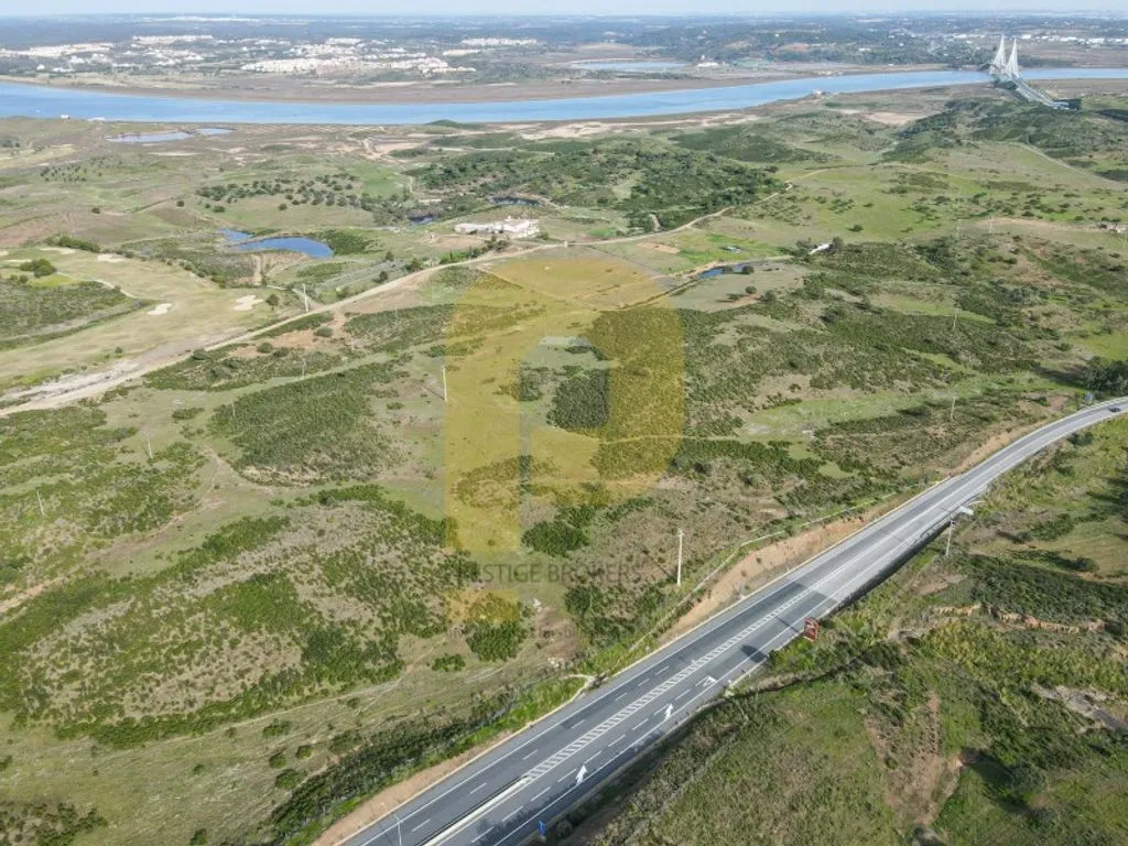 Õhuvaade - Rustic Land with Historical Setting in Castro Marim