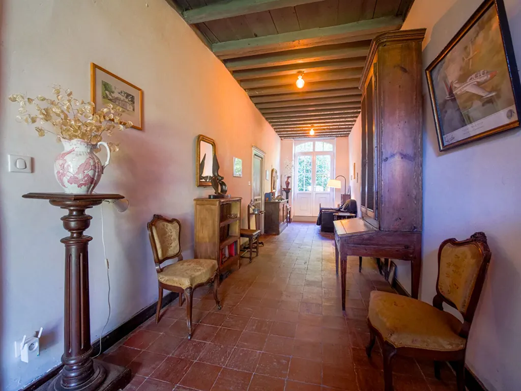 hallway_entrance