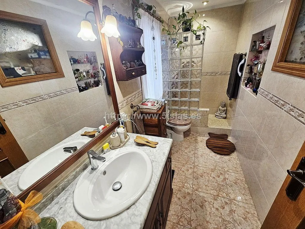 Salles de bain - Penthouse with Terrace in Son Espanyolet, Palma