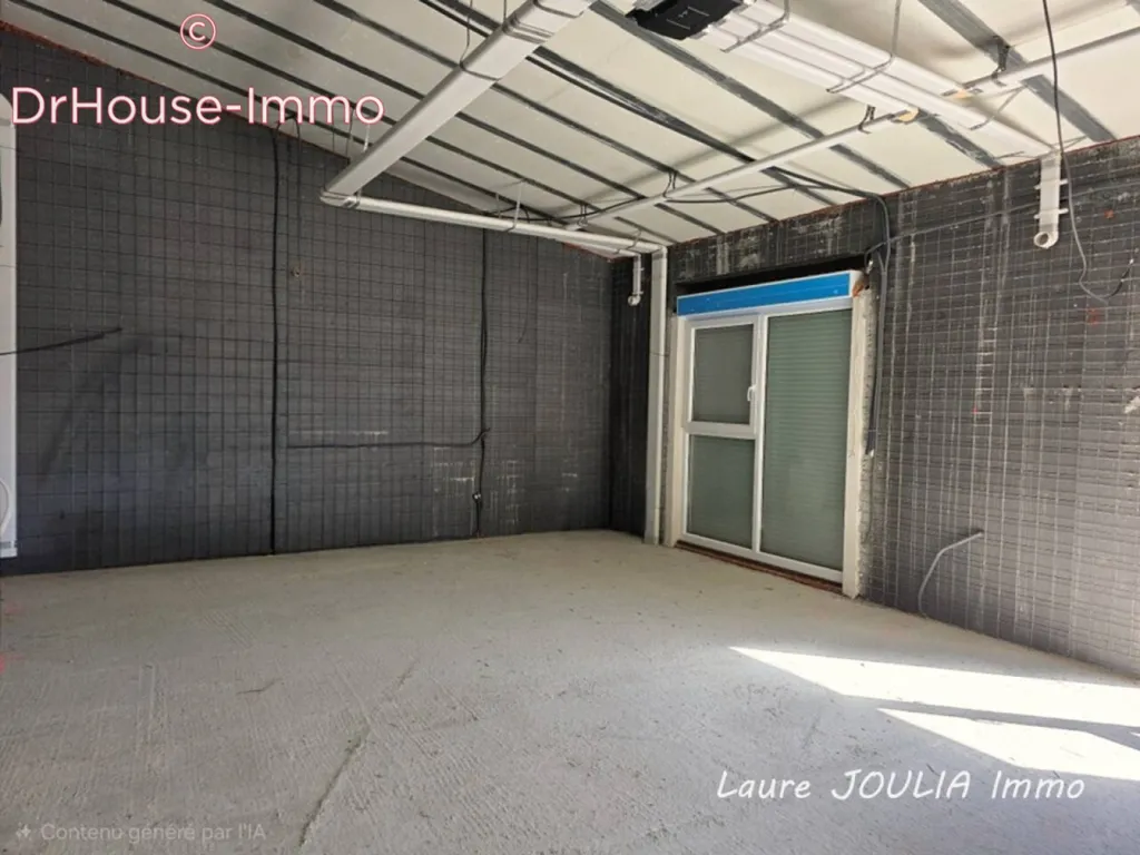 Garaaž - Passive House with Solar Panels in Anglet