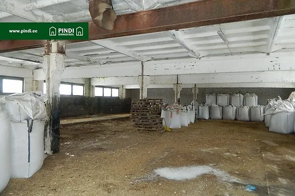 Pièces - Local commercial à Tapa vald