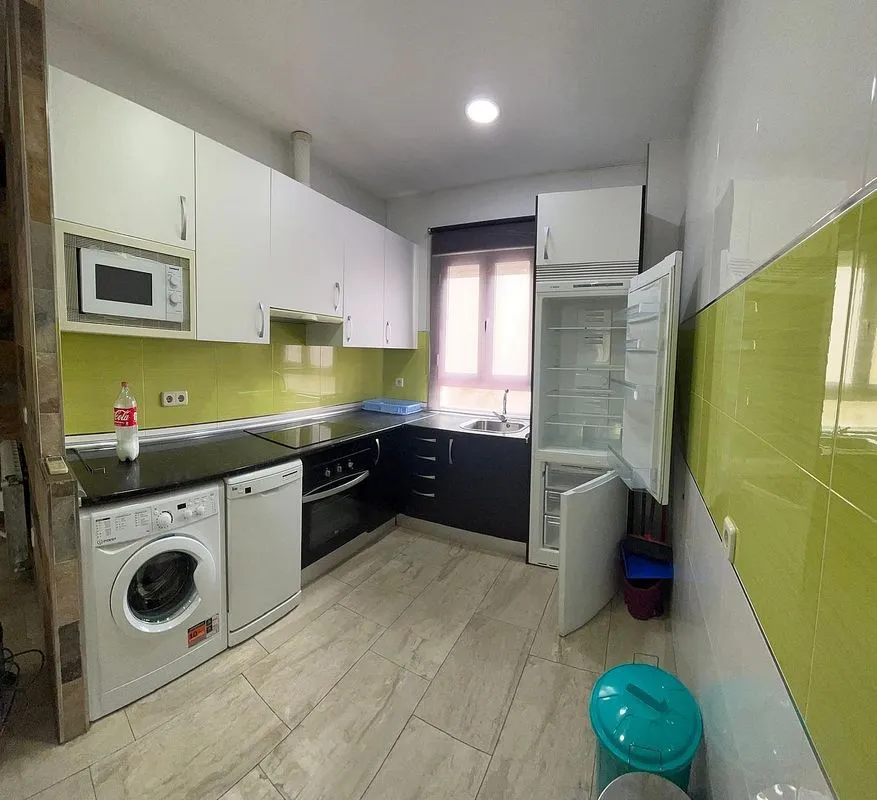 Köök - Furnished Flat with A/C in Gaztambide, Madrid