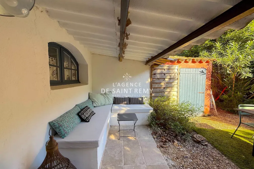 Terrasse - Mas de Plain-Pied avec Piscine à Saint-Rémy-de-Provence