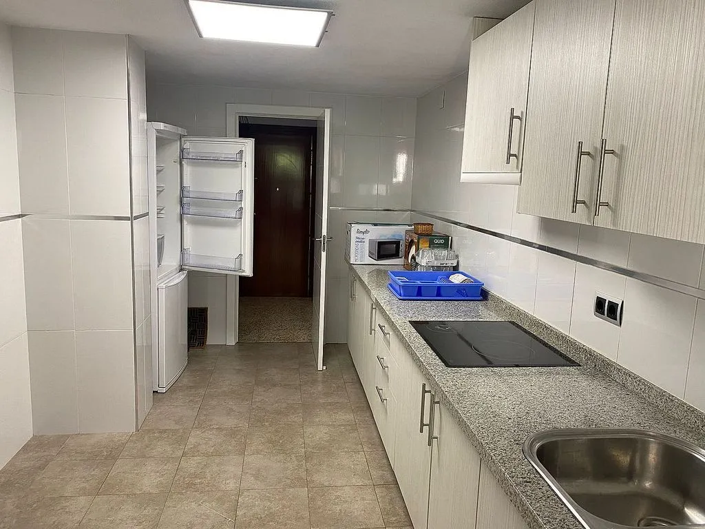 Cuisine - Student Flat with Terrace in Camino de Ronda